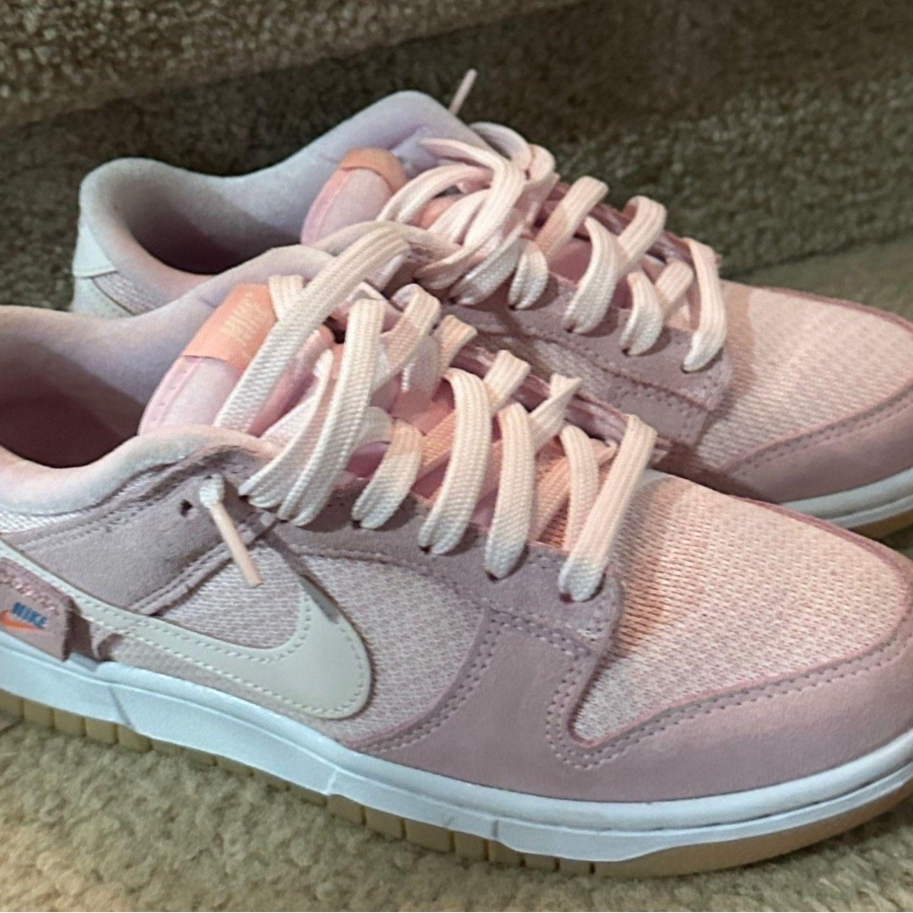Nike Women's Soft Pink Sneakers